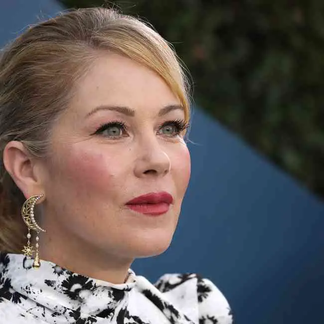 Christina Applegate Age, Net Worth, Height, Affair, Career, and More