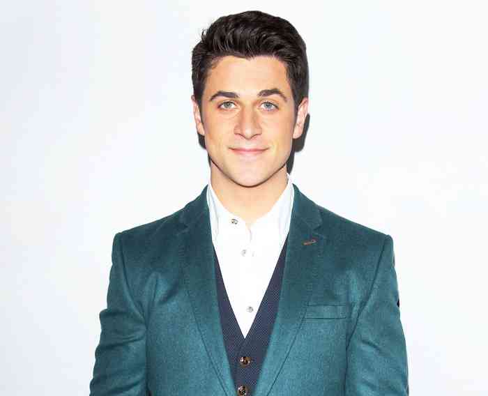 David Henrie Net Worth, Height, Age, Affair, Career, and More