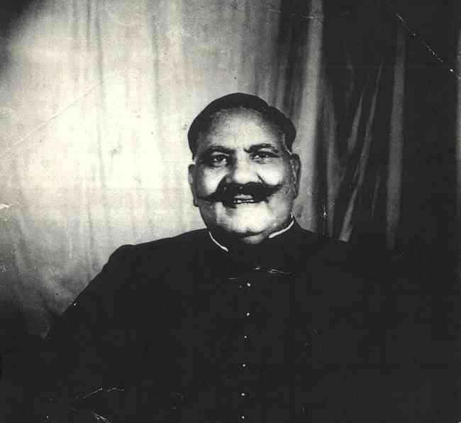 Ghulam Ali Khan