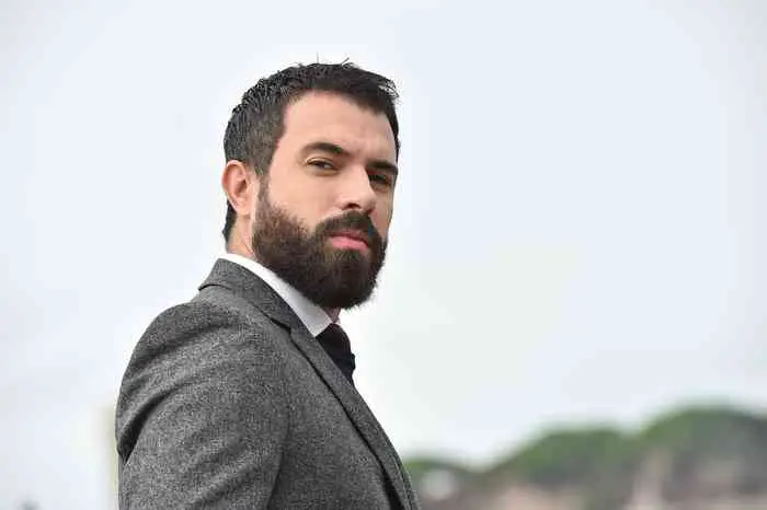 Tom Cullen Net Worth, Age, Height, Career, and More