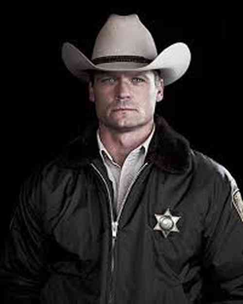 Bailey Chase Age, Net Worth, Height, Affair, Career, and More