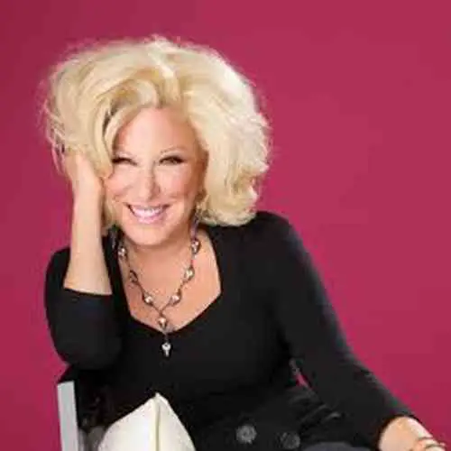 Bette Midler Net Worth, Height, Age, Affair, Career, and More