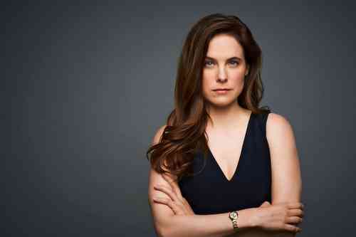Caroline Dhavernas Net Worth, Age, Height, Career, and More