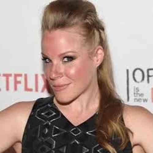 Emma Myles Net Worth, Height, Age, Affair, Career, and More