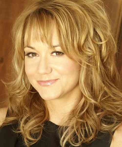 Megyn Price Height, Age, Net Worth, Affair, Career, and More