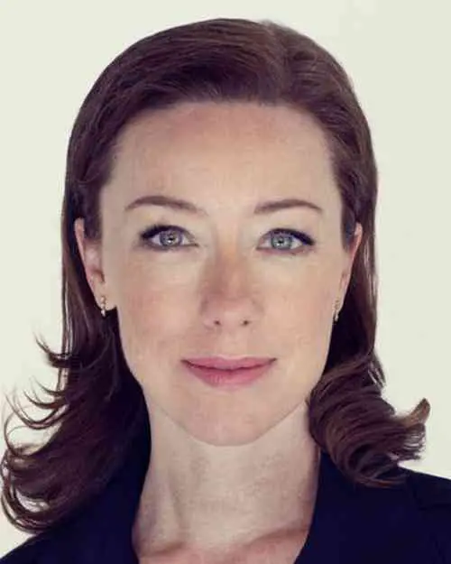 Molly Parker Age, Net Worth, Height, Affair, Career, and More