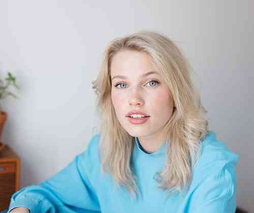 Thea Sofie Loch Naess Net Worth, Height, Age, Affair, Career, and More