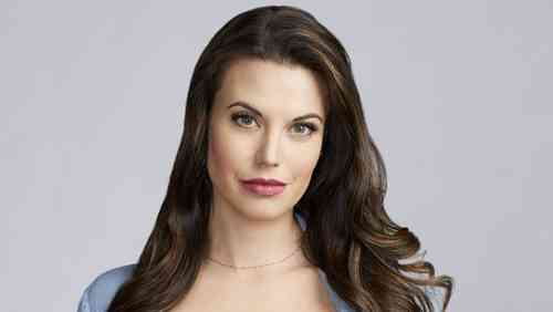 Meghan Ory Height, Age, Net Worth, Affair, Career, and More
