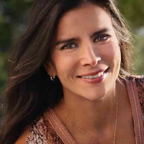 Patricia Velasquez Height, Age, Net Worth, Affair, Career, and More