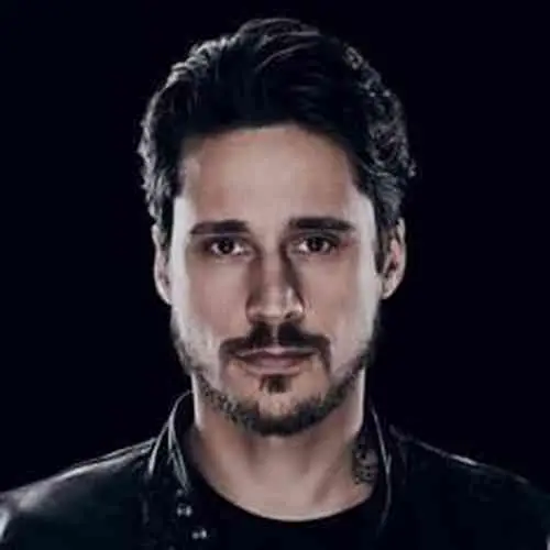 Peter Gadiot Age, Net Worth, Height, Affair, Career, and More