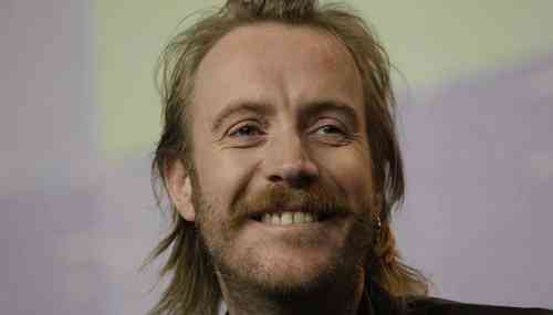 Rhys Ifans Height, Age, Net Worth, Affair, Career, and More
