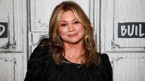 Valerie Bertinelli Height, Age, Net Worth, Affair, Career, and More