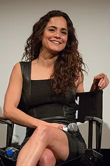 Alice Braga Age, Net Worth, Height, Affair, and More