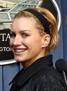 Alice Evans Height, Age, Net Worth, More