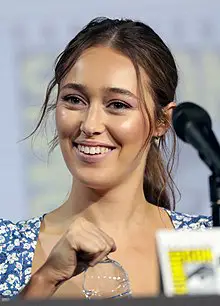 Alycia Debnam-Carey Net Worth, Height, Age, and More