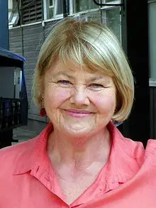 Annette Badland Height, Age, Net Worth, More