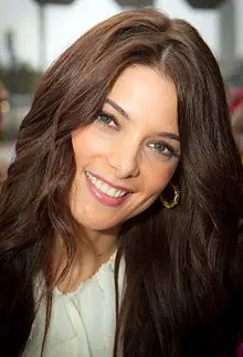 Ashley Greene Age, Net Worth, Height, Affair, and More