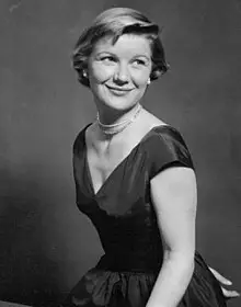 Barbara Bel Geddes Age, Net Worth, Height, Affair, and More