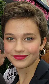 Cailee Spaeny Age, Net Worth, Height, Affair, and More