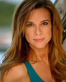 Chase Masterson Biography