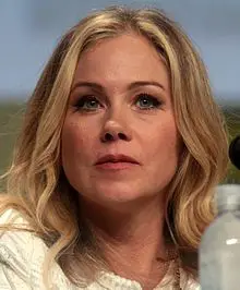 Christina Applegate Age, Net Worth, Height, Affair, and More
