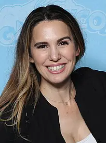 Christy Carlson Romano Height, Age, Net Worth, More