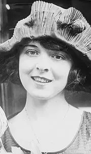 Colleen Moore Age, Net Worth, Height, Affair, and More