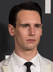 Cory Michael Smith Height, Age, Net Worth, More
