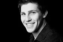 Curt Hansen (actor) Age, Net Worth, Height, Affair, and More