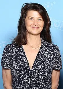 Daphne Zuniga Net Worth, Height, Age, and More