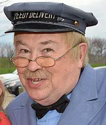 David Newell Age, Net Worth, Height, Affair, and More
