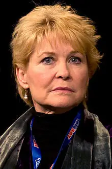 Dee Wallace Net Worth, Height, Age, and More