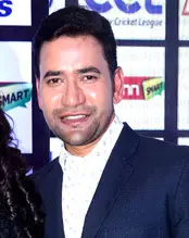 Dinesh Lal Yadav Age, Net Worth, Height, Affair, and More