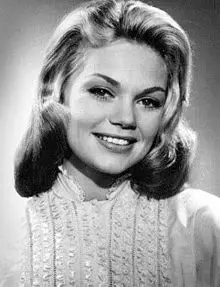 Dyan Cannon Net Worth, Height, Age, and More