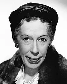 Edna May Oliver Age, Net Worth, Height, Affair, and More