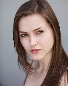 Elinor Crawley Age, Net Worth, Height, Affair, and More