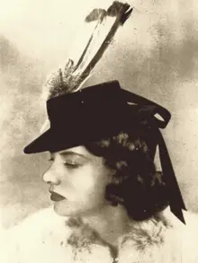 Frances Robinson (actress) Biography