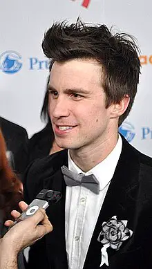 Gavin Creel Age, Net Worth, Height, Affair, and More