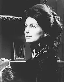 Gayle Hunnicutt Age, Net Worth, Height, Affair, and More
