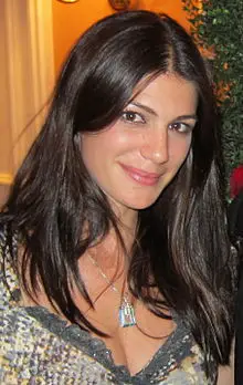 Genevieve Cortese Age, Net Worth, Height, Affair, and More