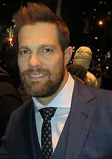 Geoff Stults Height, Age, Net Worth, More