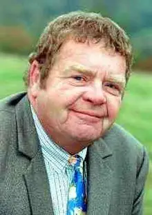 Geoffrey Hughes (actor) Net Worth, Height, Age, and More