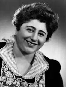 Gertrude Berg Net Worth, Height, Age, and More