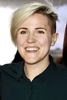 Hannah Hart Age, Net Worth, Height, Affair, and More