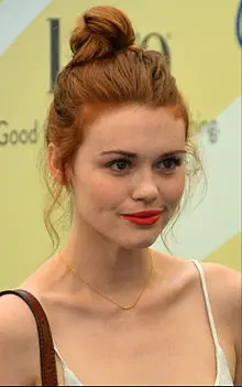 Holland Roden Height, Age, Net Worth, More