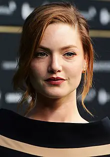 Holliday Grainger Age, Net Worth, Height, Affair, and More