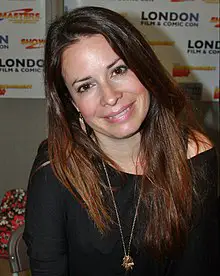 Holly Marie Combs Height, Age, Net Worth, More