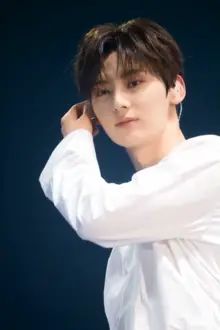 Hwang Min-hyun Age, Net Worth, Height, Affair, and More