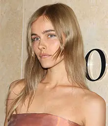 Isabel Lucas Age, Net Worth, Height, Affair, and More