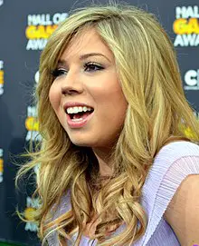 Jennette McCurdy Height, Age, Net Worth, More